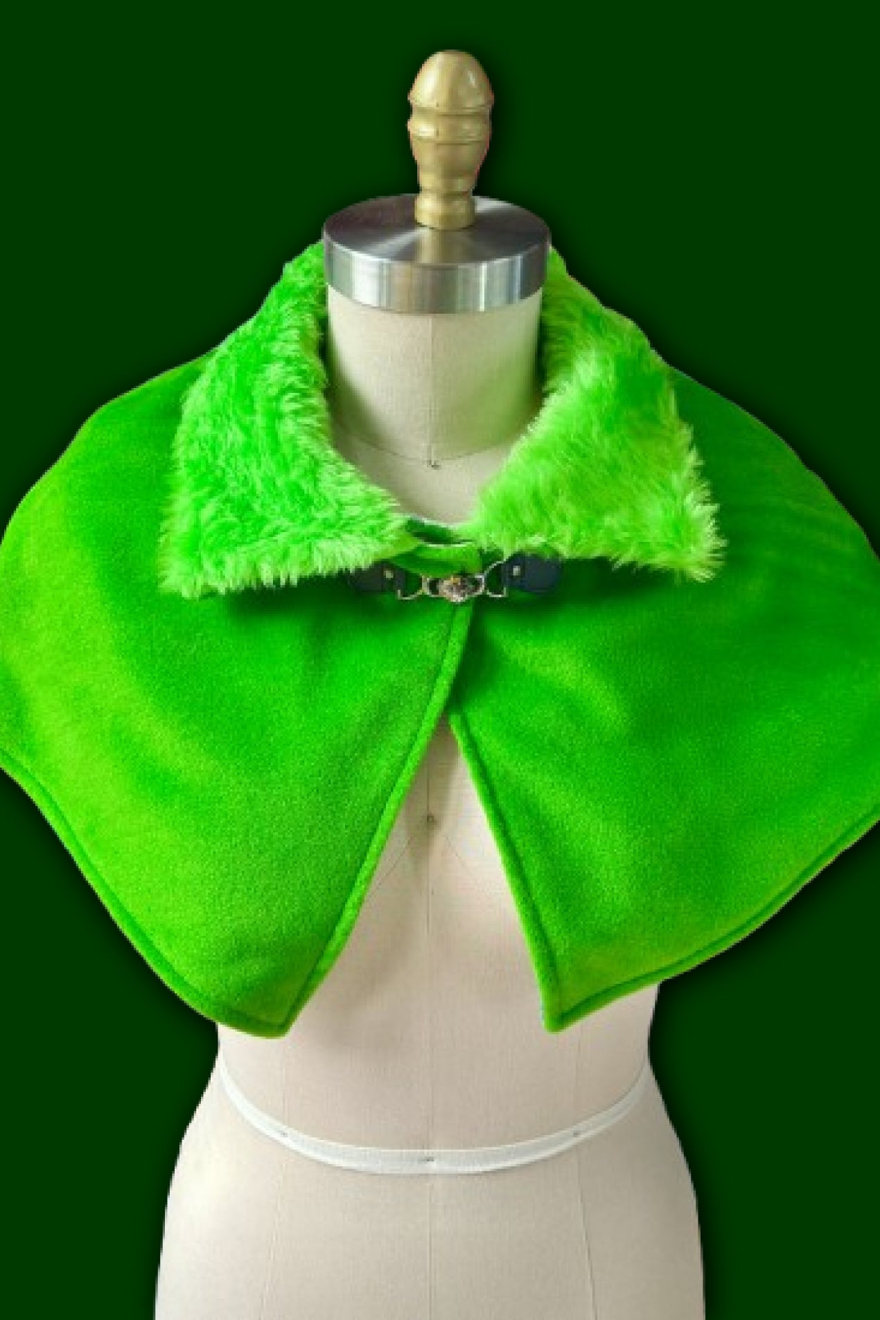 Collared Capelet #01