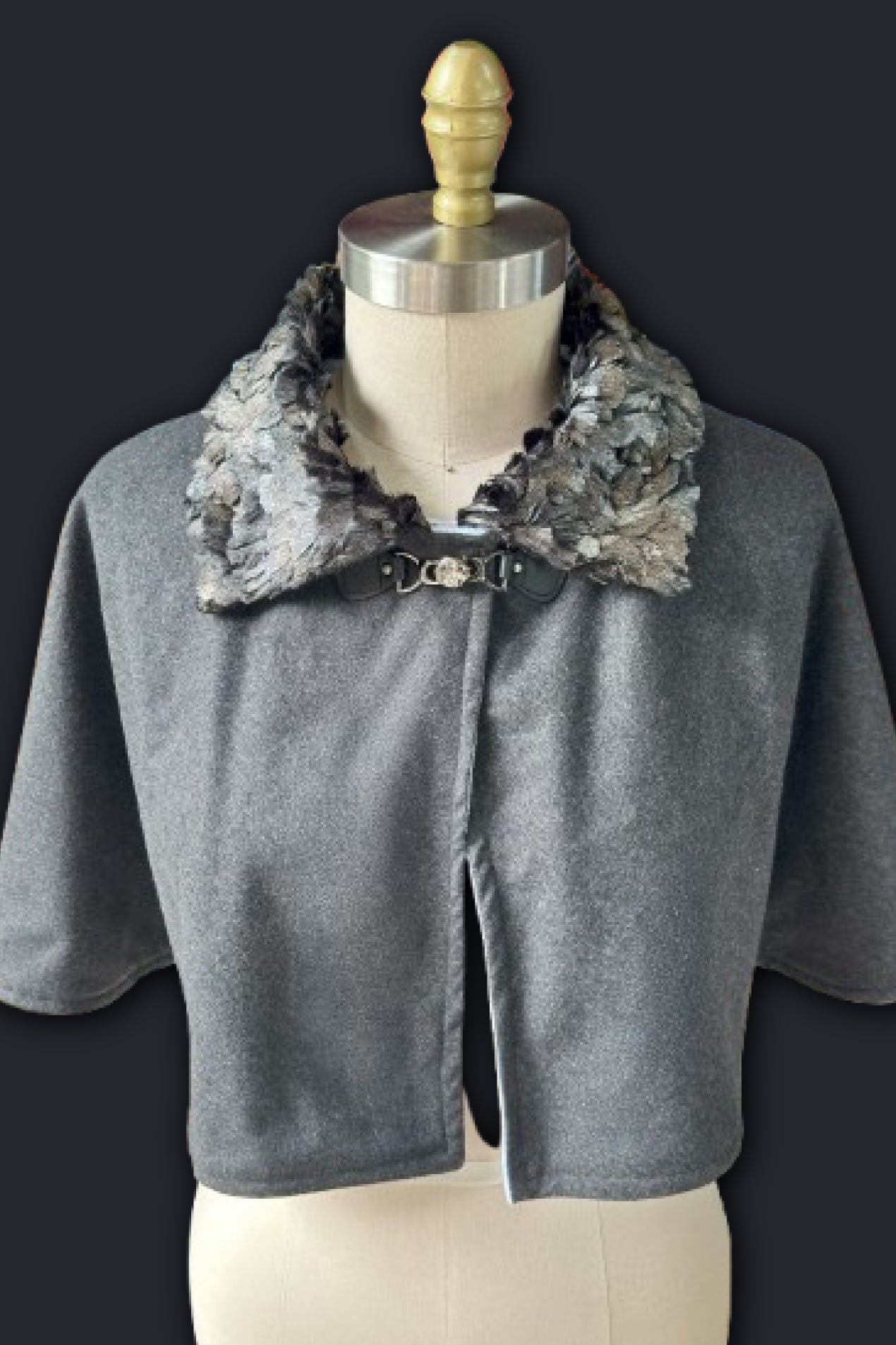 Collared Capelet #04