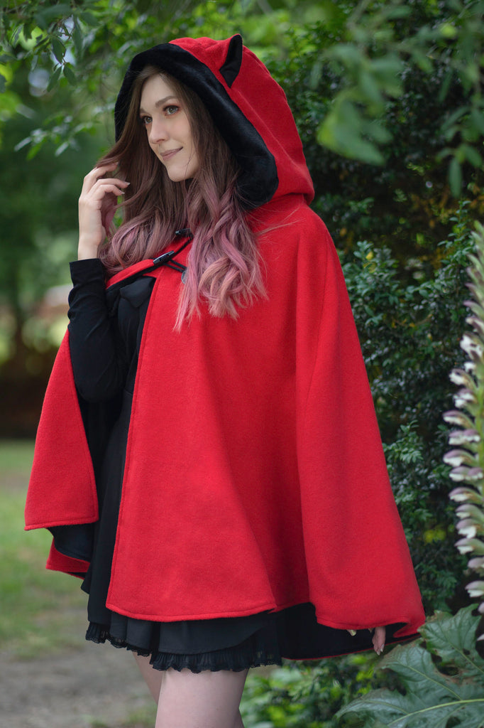 Long Fox Cape (RD&BLCK)