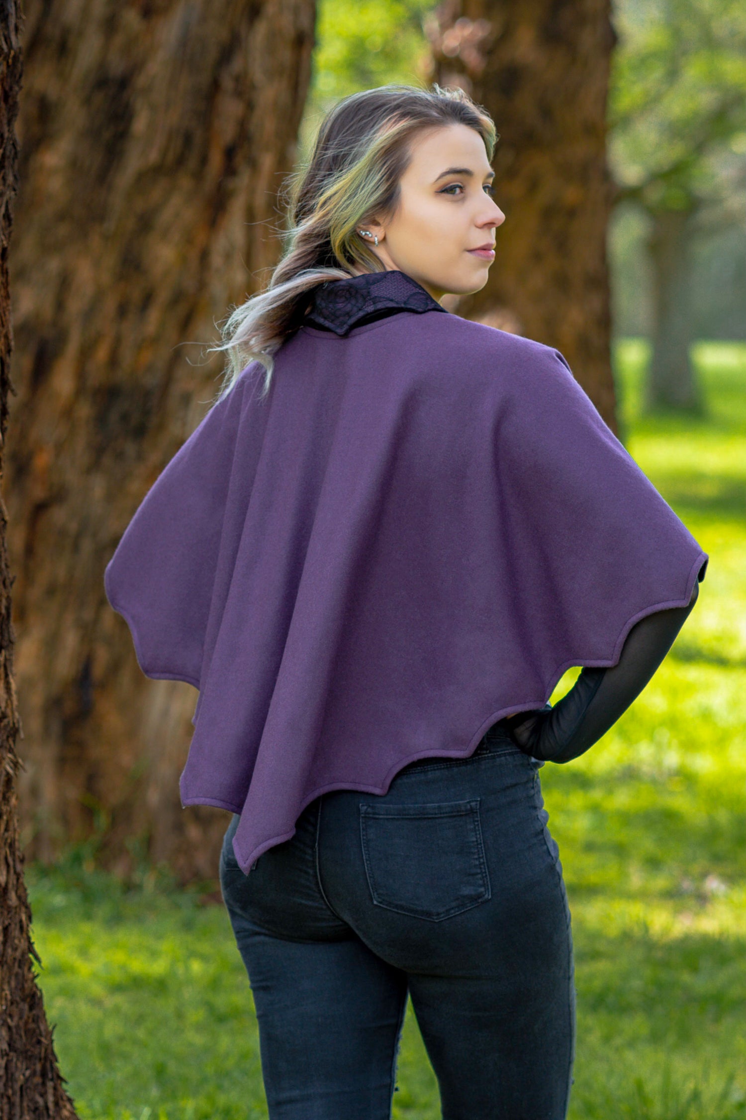 Collared Bat Capelet