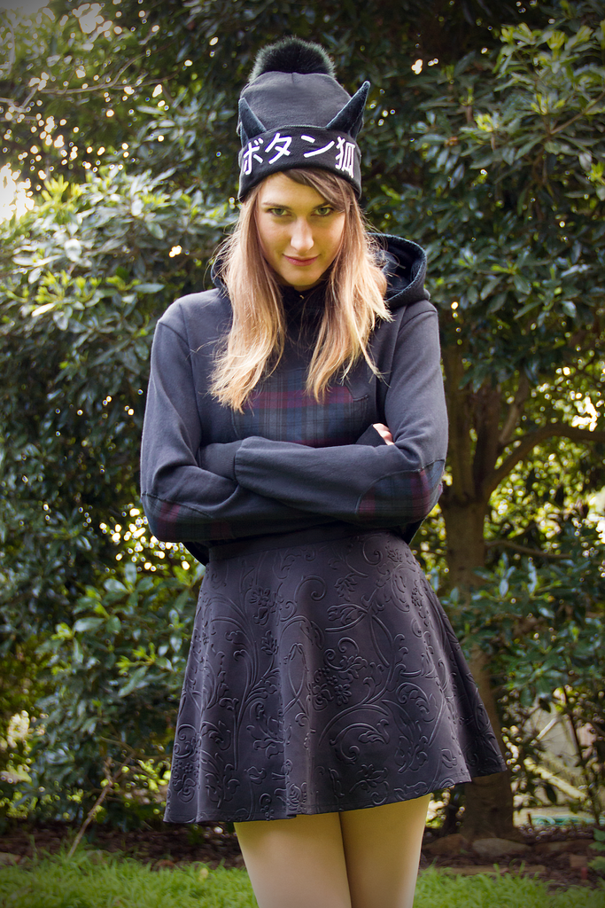 Fox Beanie (BLCK) - Button Fox