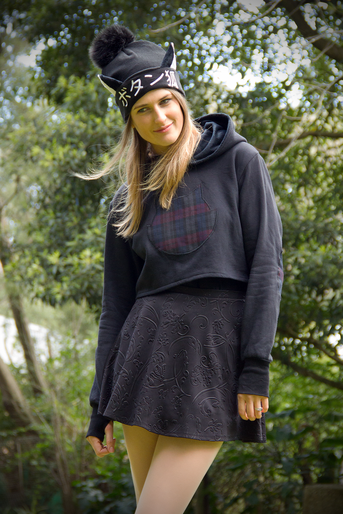 Fox Beanie (BLCK) - Button Fox