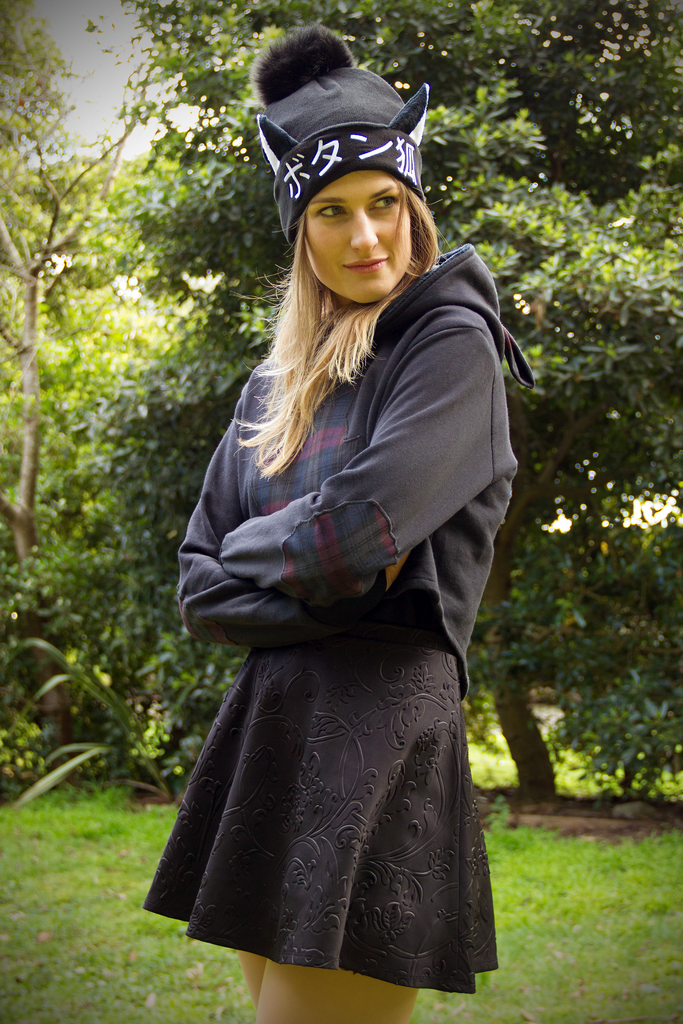 Fox Beanie (BLCK) - Button Fox