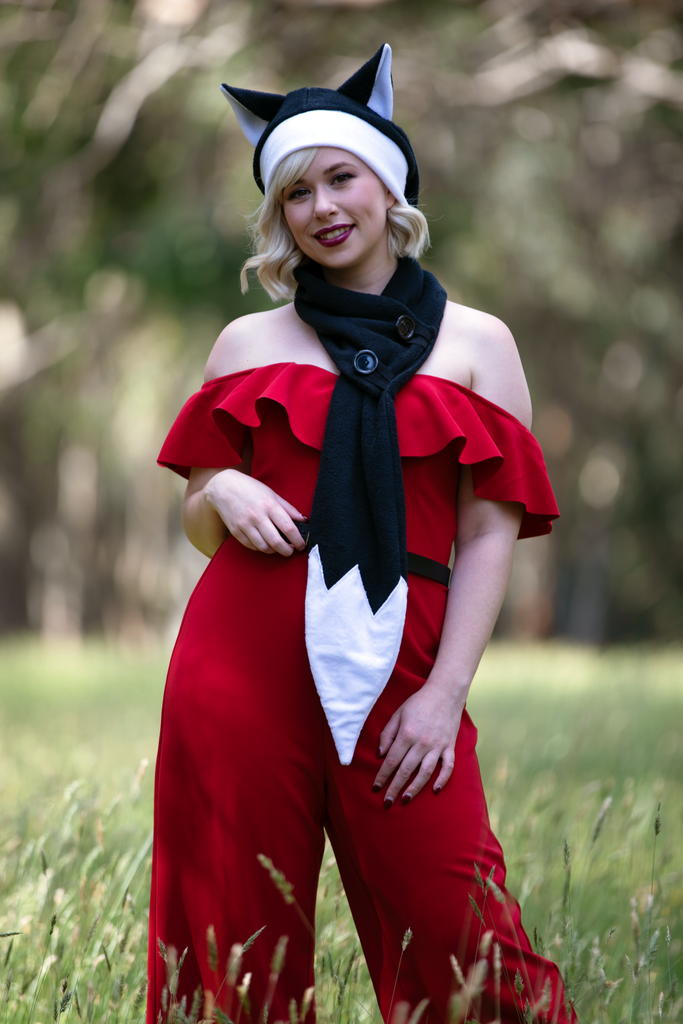 Foxmas Hat & Scarf (BLCK) - Button Fox