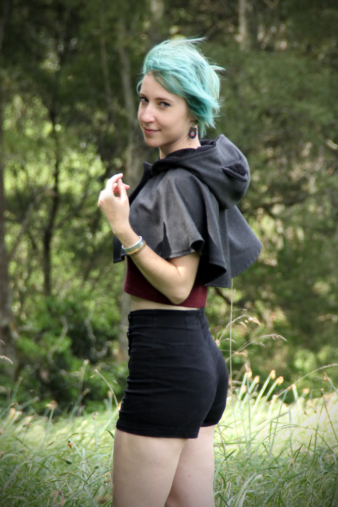 Cat Capelet (GRY&BLCK) - Button Fox