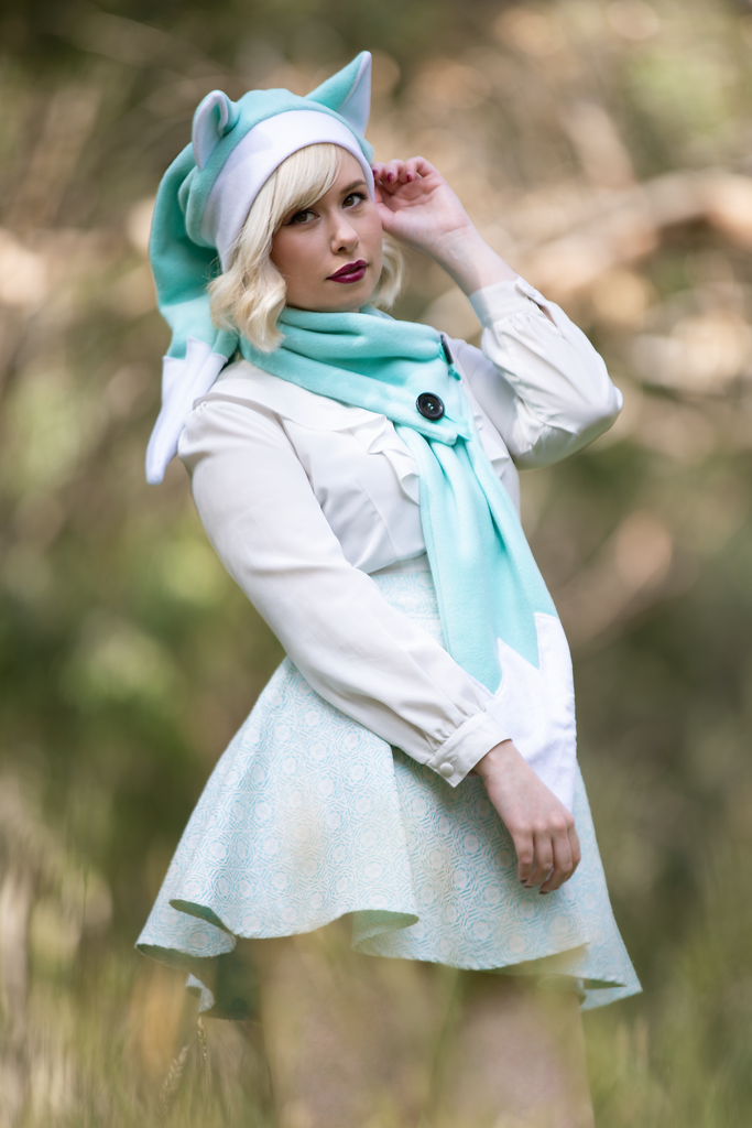 Foxmas Hat & Scarf (MNT) - Button Fox
