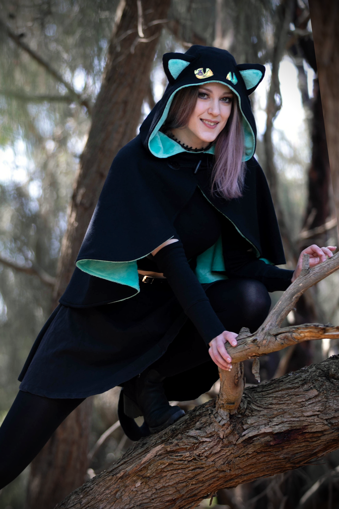 Neko Capelets - Button Fox
