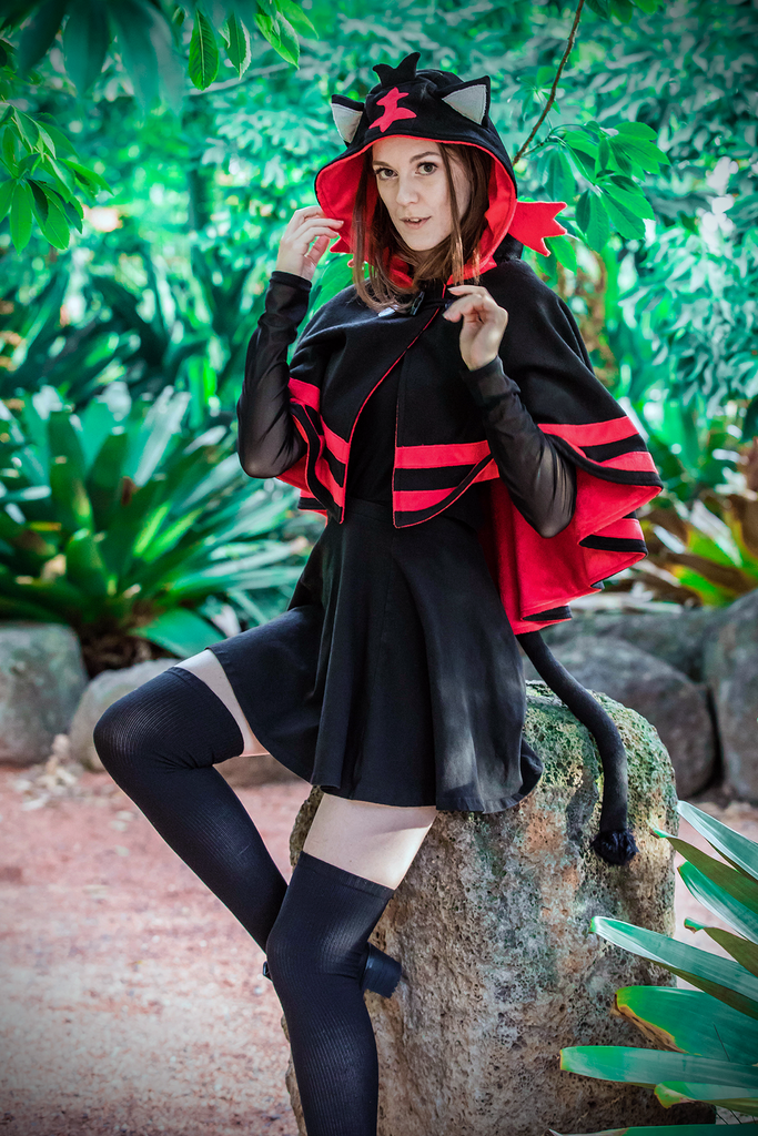 Sun & Moon Capelets - Button Fox