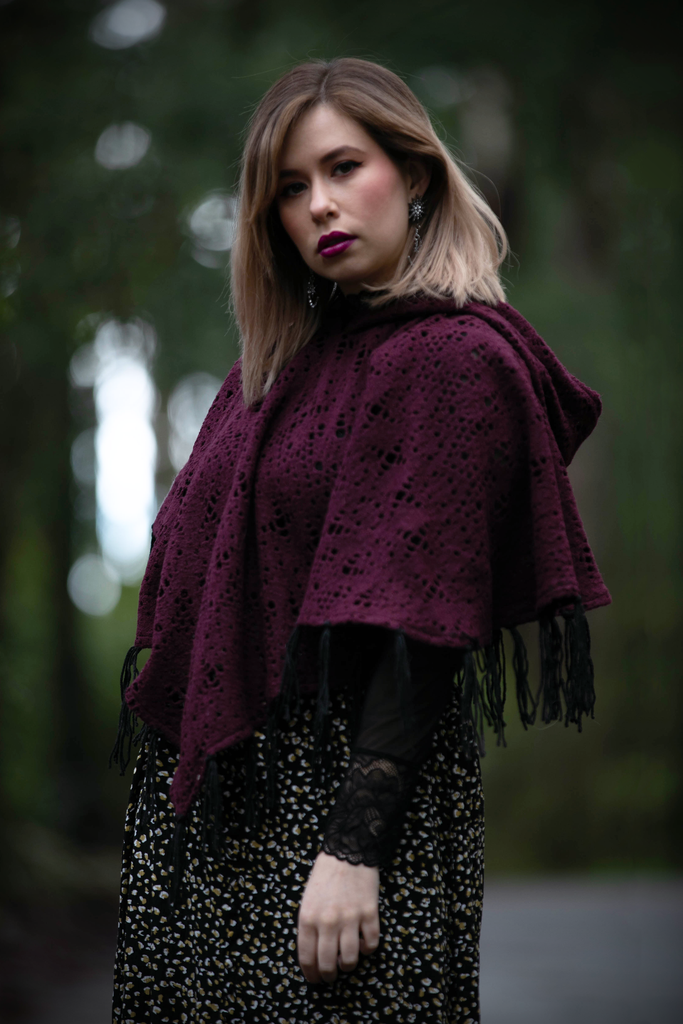 Witchy Poncho (BLCK&BRGNDY) - Button Fox